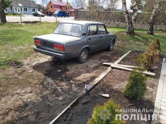 На Рокитнівщині підпалили авто поліцейських