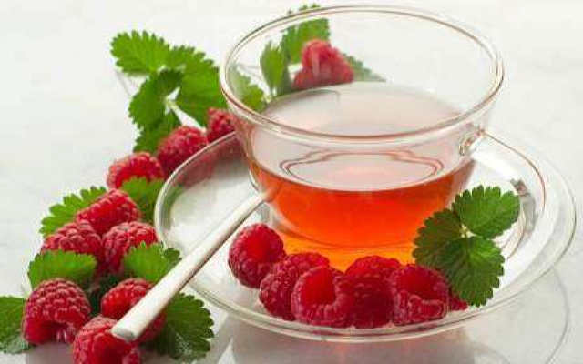 Як заготовити на зиму домашній ароматний чай з листя малини