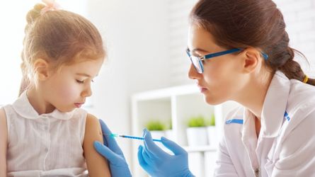 Обов’язкова вакцинація школярів. Що слід знати батькам?