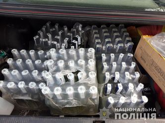 120 пляшок фальсифікованого алкоголю вилучили на Млинівщині
