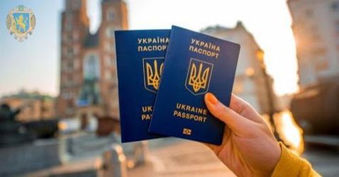 З 1 вересня для поїздок в Білорусь громадянам України необхідні закордонні паспорти