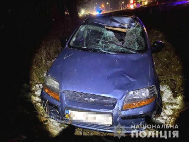 На автодорозі «Київ-Чоп» під колесами авто загинув пішохід