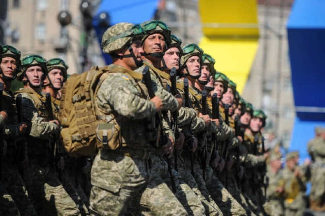 Борги та обіцянки українським військовим