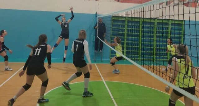 У Рівному завершилися матчі 6-го туру чемпіонату області серед жіночих команд з  волейболу