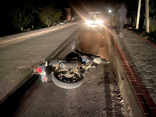 Автопригоди за участі мотоциклів: травмувалися двоє малолітніх