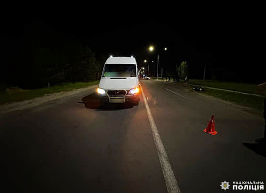 Врізався у маршрутку: неповнолітній мотоцикліст загинув