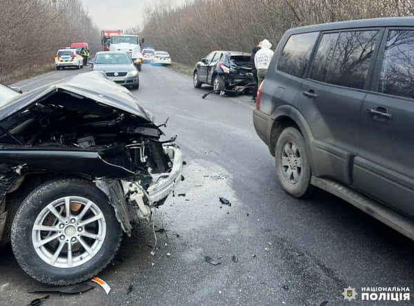 П’ять автівок зіткнулися біля Олександрії