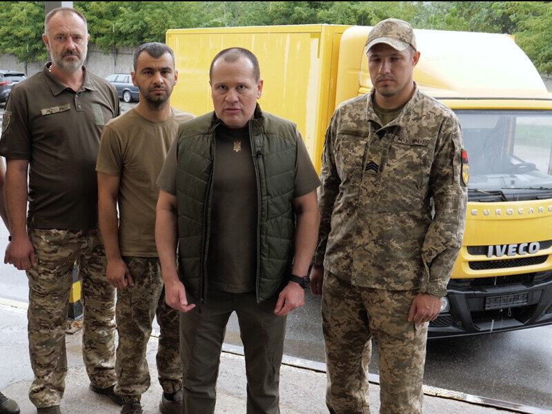 Палатний: «Українська команда» передала 28 ОМБр 12-тонник для посилення логістичних спроможностей"