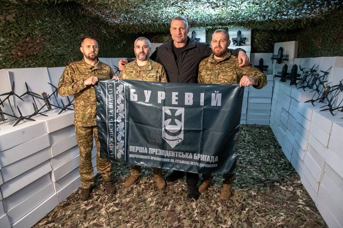 Кличко передав ще 1100 дронів від киян бригаді НГУ «Буревій»